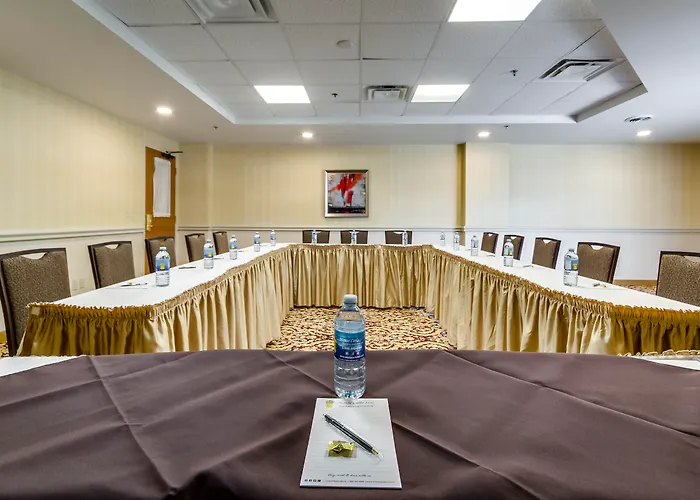 Monte Carlo Inn & Suites Downtown Markham